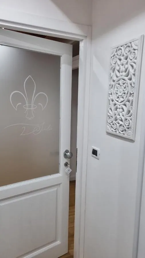 2 Sicilie Rooms And Suite In Centro Palermo Italy