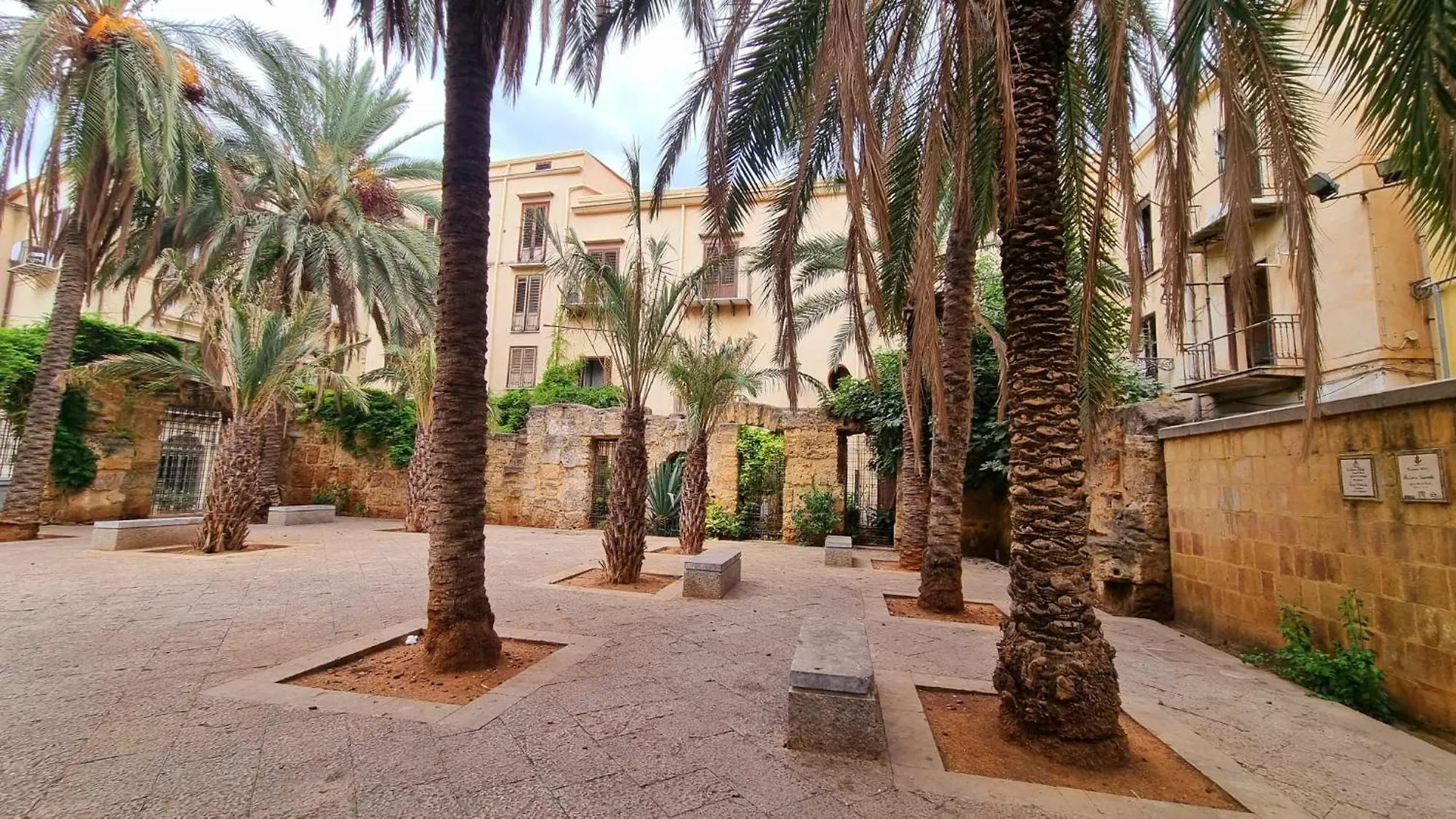 Apartment 2 Sicilie Rooms And Suite In Centro Palermo